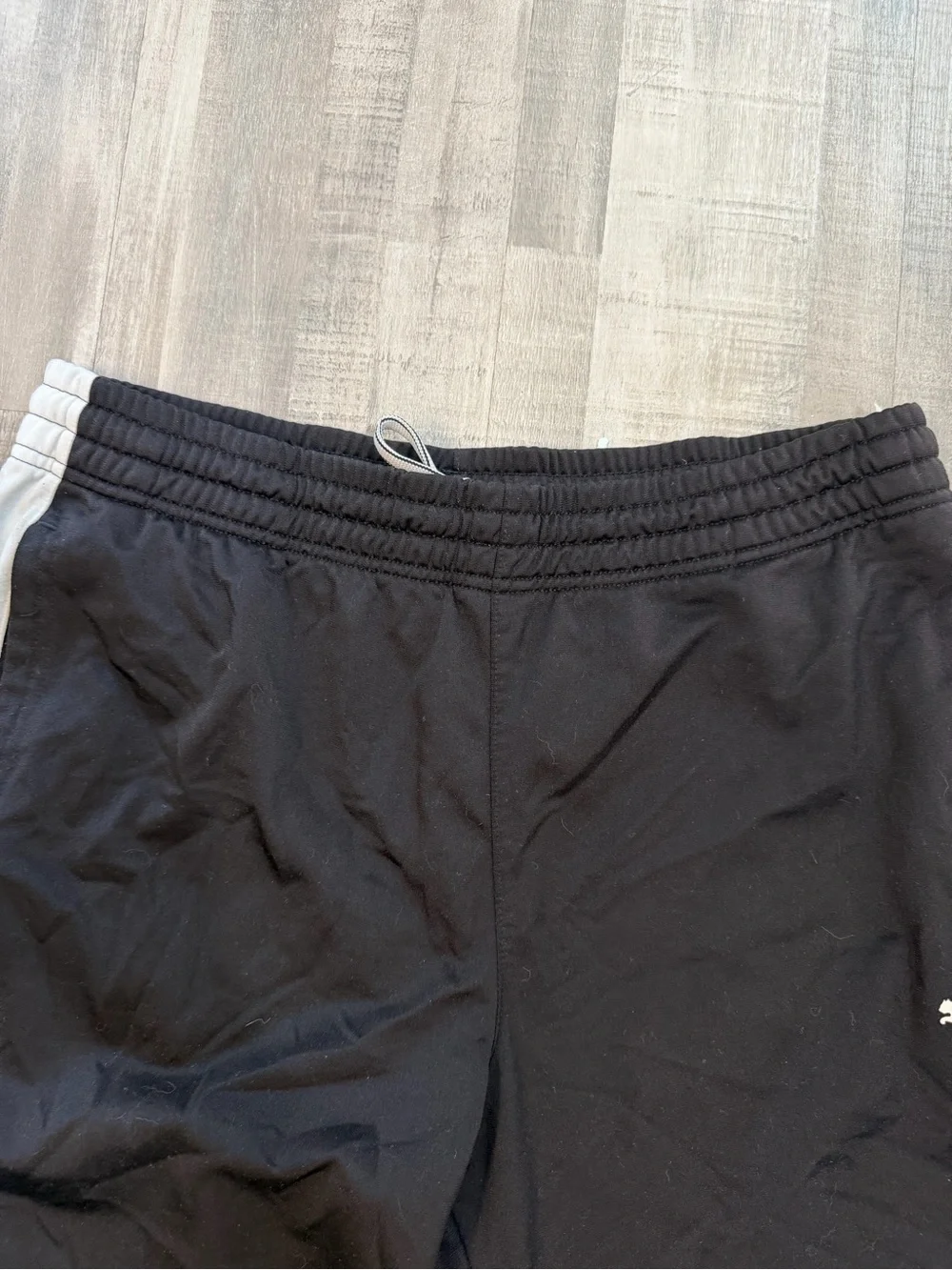 Puma Men’s XL Black Track Pants Athletic Joggers Gray Side Stripe Drawstring